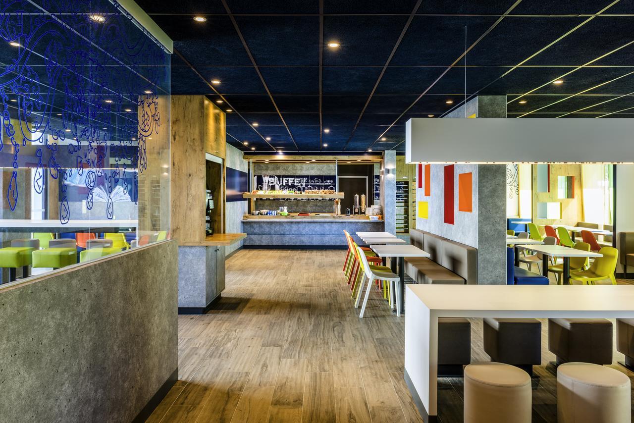 Ibis Budget Saint Quentin Yvelines - Velodrome Montigny-le-Bretonneux Exterior photo